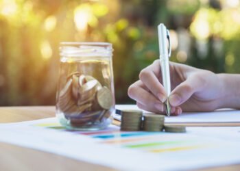 Bridging the Financial Literacy Gap: How Technology is Reshaping Financial Education