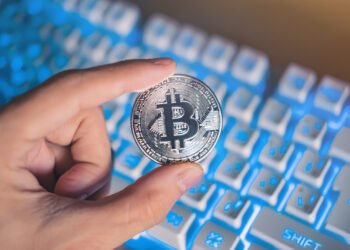 State Bitcoin Reserve Initiatives Face Mounting Challenges Amid Wall Street’s Crypto Embrace