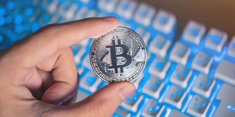 State Bitcoin Reserve Initiatives Face Mounting Challenges Amid Wall Street’s Crypto Embrace