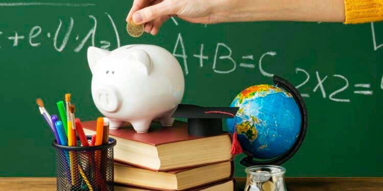 Bridging the Financial Literacy Gap: Preparing Youth for the Digital Economy