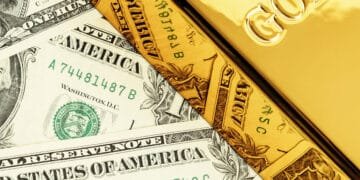 Gold Leads the Global Monetary Shift: Understanding the Dollar’s Transformation